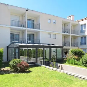 Odalys Aix En Provence Le Clos De La Chartreuse Aparthotel